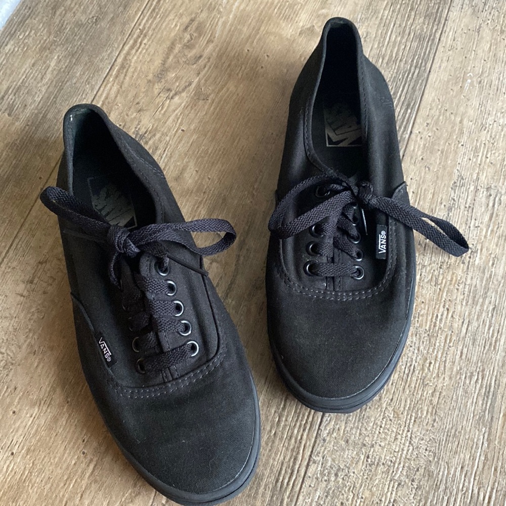 Vans 5.5 mens 7 womans Black Low Pro